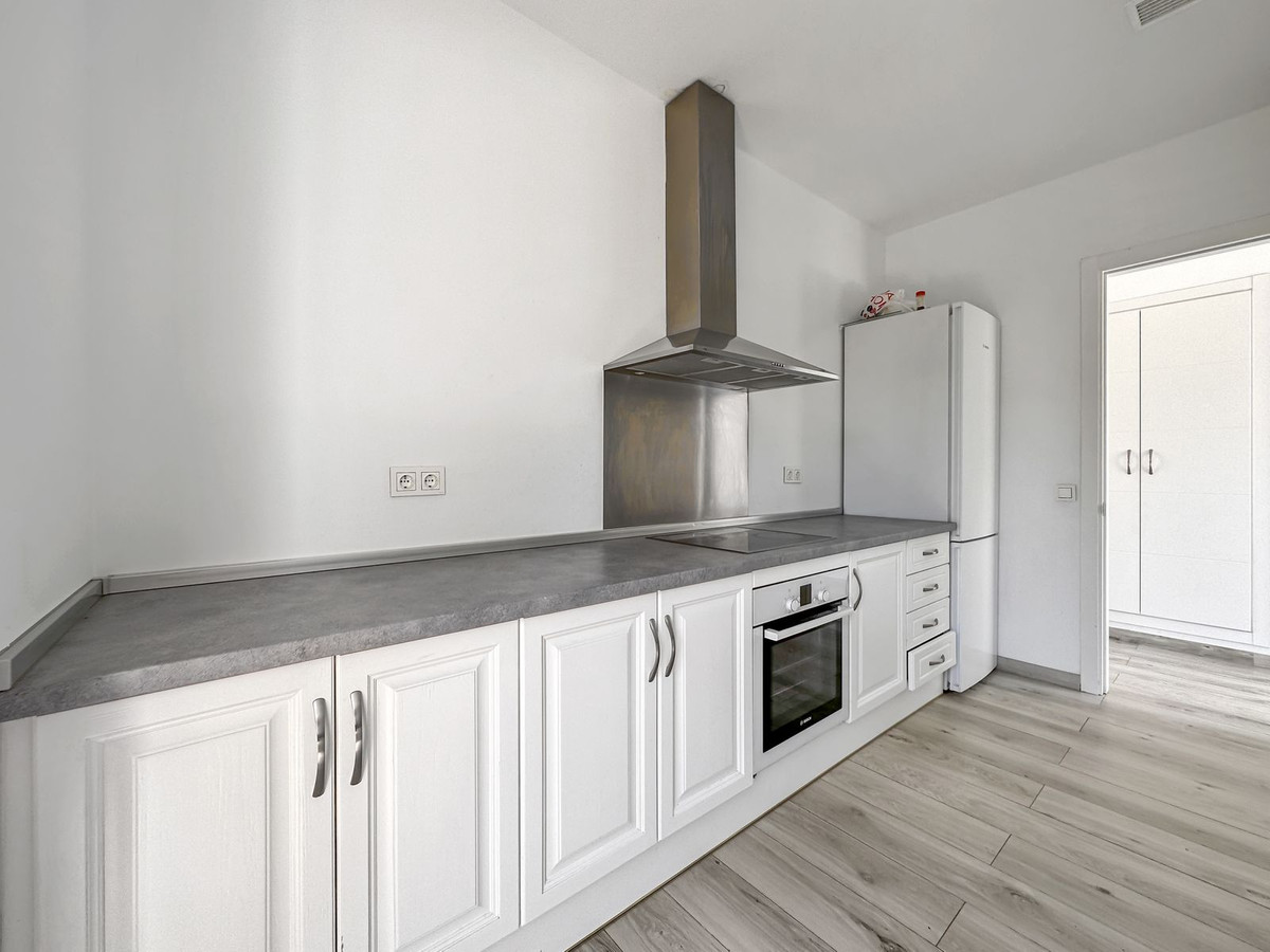 4 Bed Townhouse for sale in San Martín De Tesorillo Costa Del Sol, Cádiz, Spain