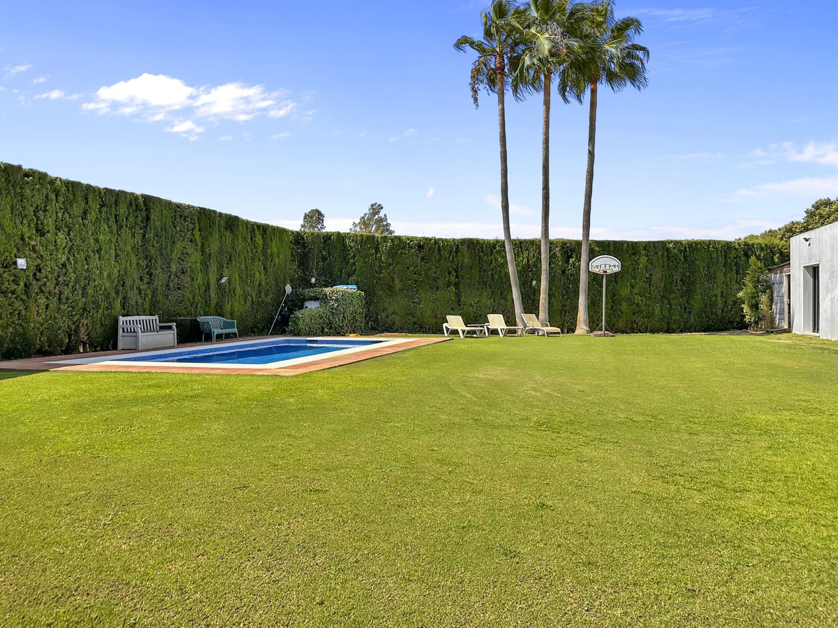 4 Bed Townhouse for sale in San Martín De Tesorillo Costa Del Sol, Cádiz, Spain
