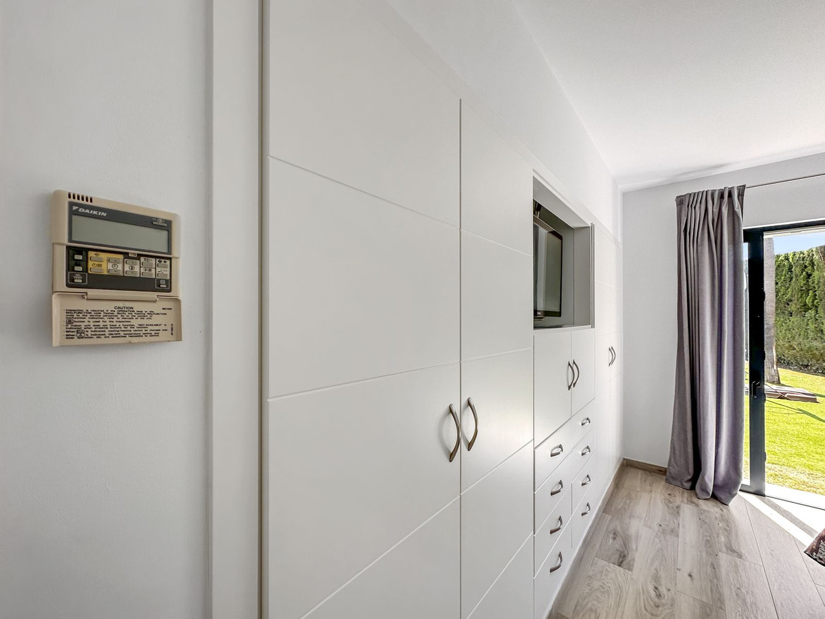 4 Bed Townhouse for sale in San Martín De Tesorillo Costa Del Sol, Cádiz, Spain