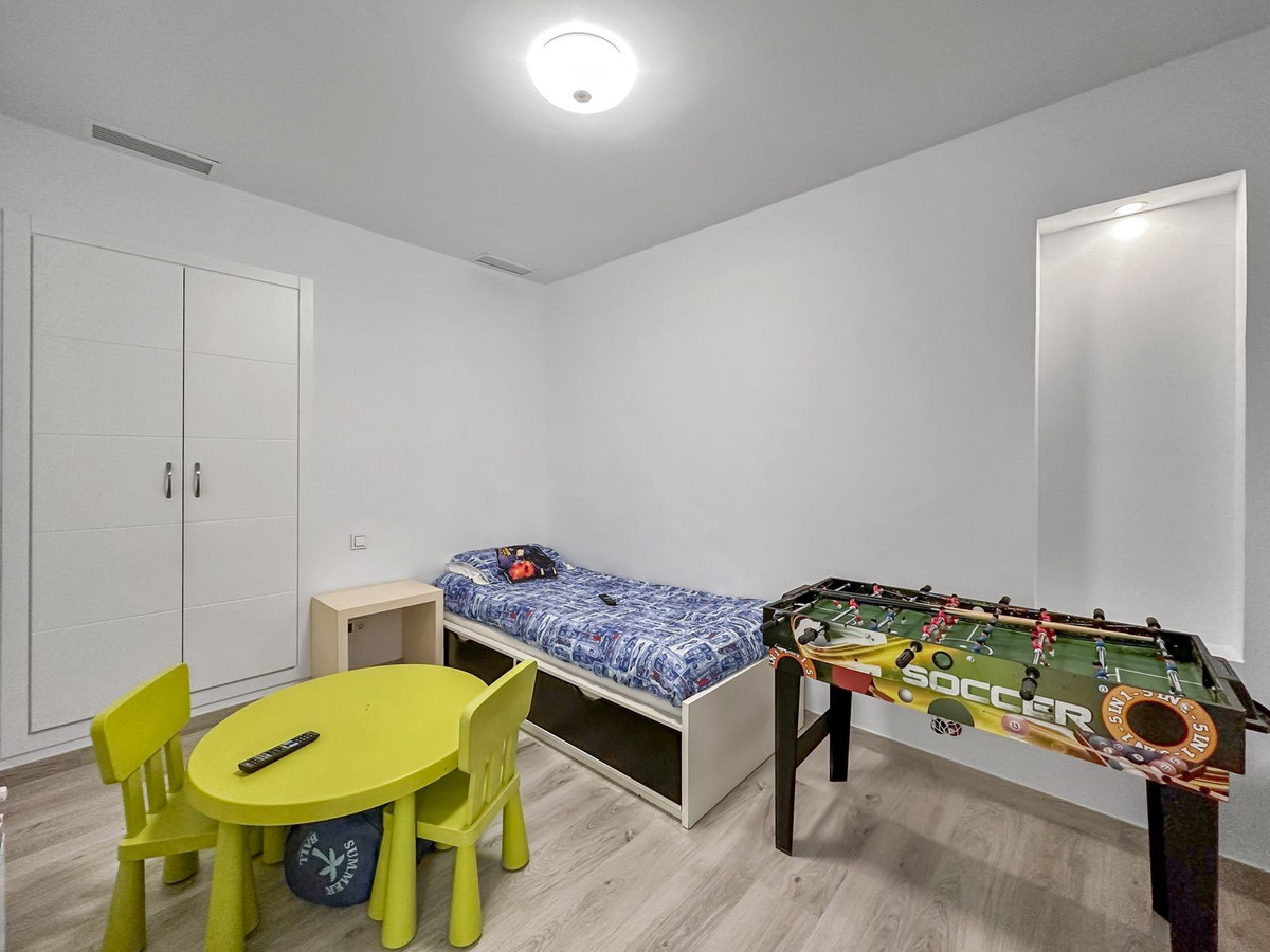 4 Bed Townhouse for sale in San Martín De Tesorillo Costa Del Sol, Cádiz, Spain