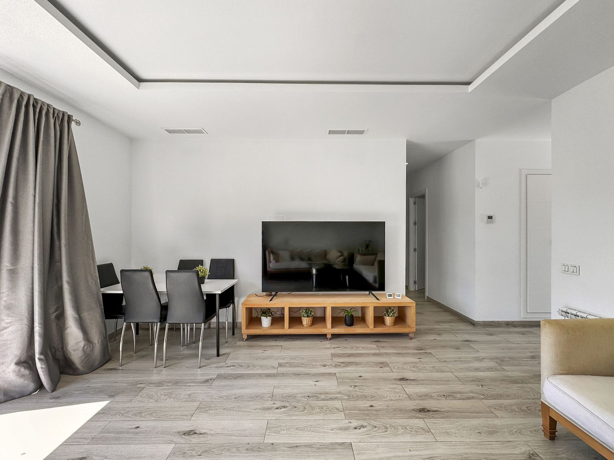4 Bed Townhouse for sale in San Martín De Tesorillo Costa Del Sol, Cádiz, Spain