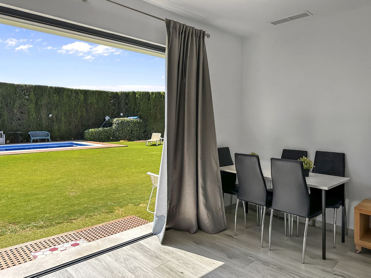 4 Bed Townhouse for sale in San Martín De Tesorillo Costa Del Sol, Cádiz, Spain