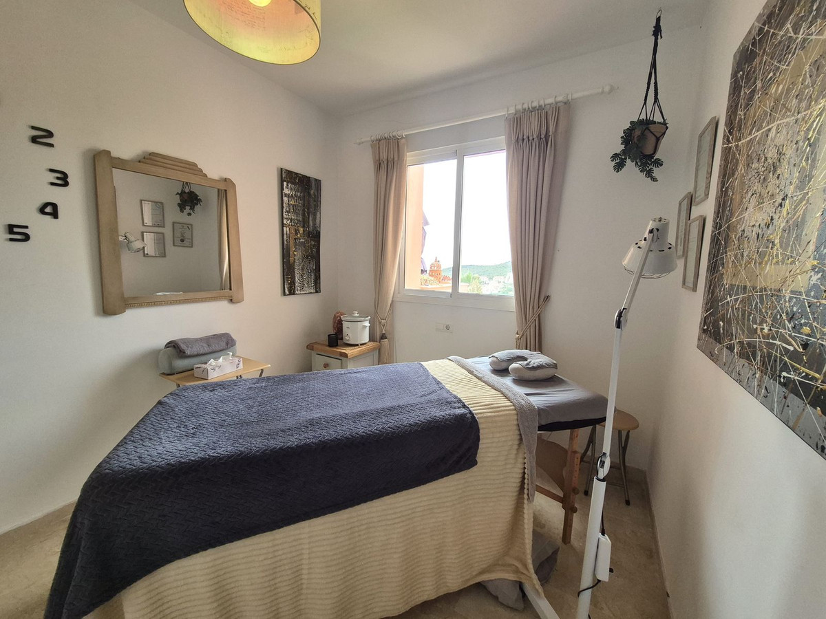 3 Bed Apartment for sale in Manilva Costa Del Sol, Málaga, Spain