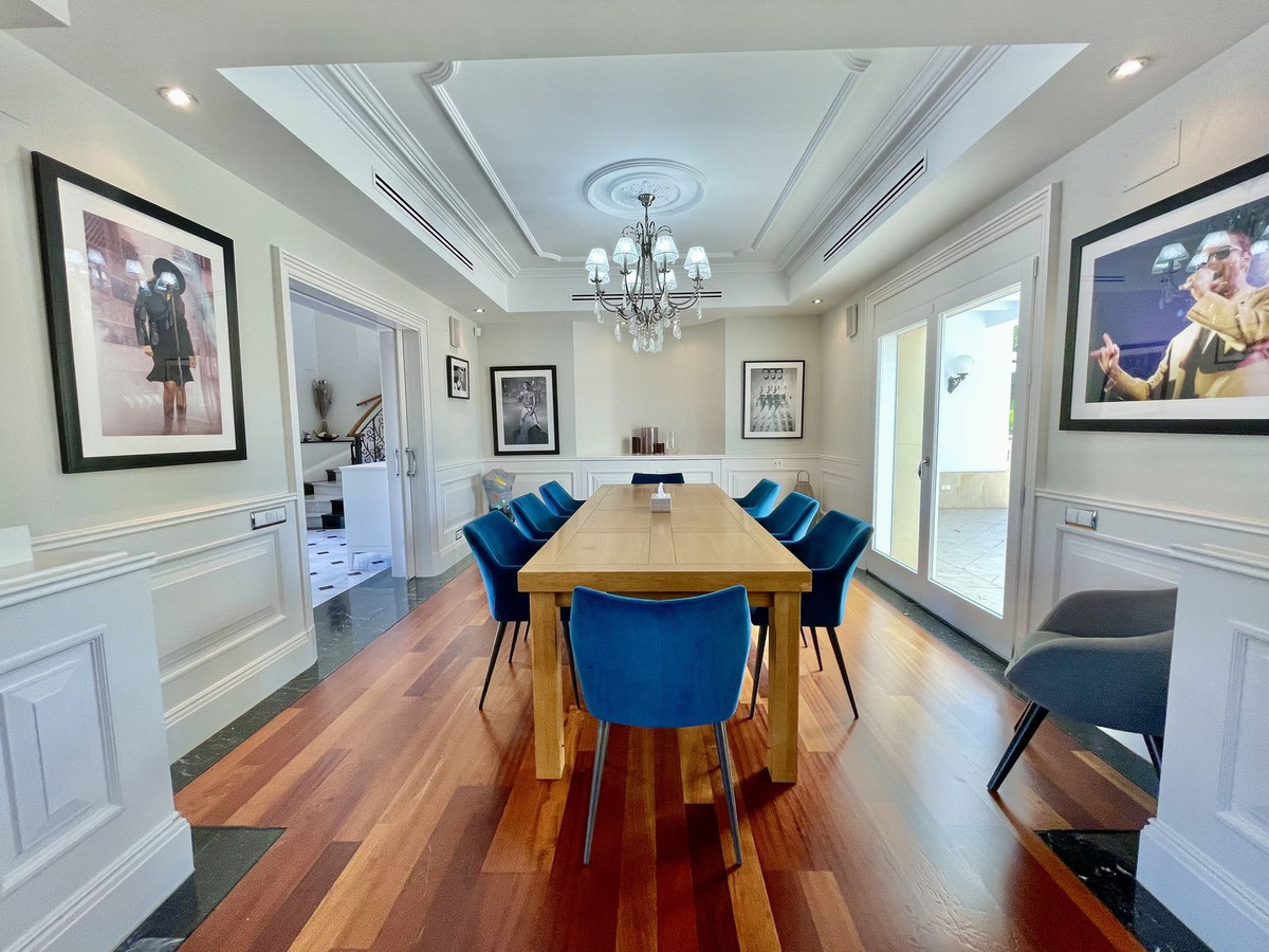 6 Bed Townhouse for sale in Alicante Costa Blanca, Alicante, Spain