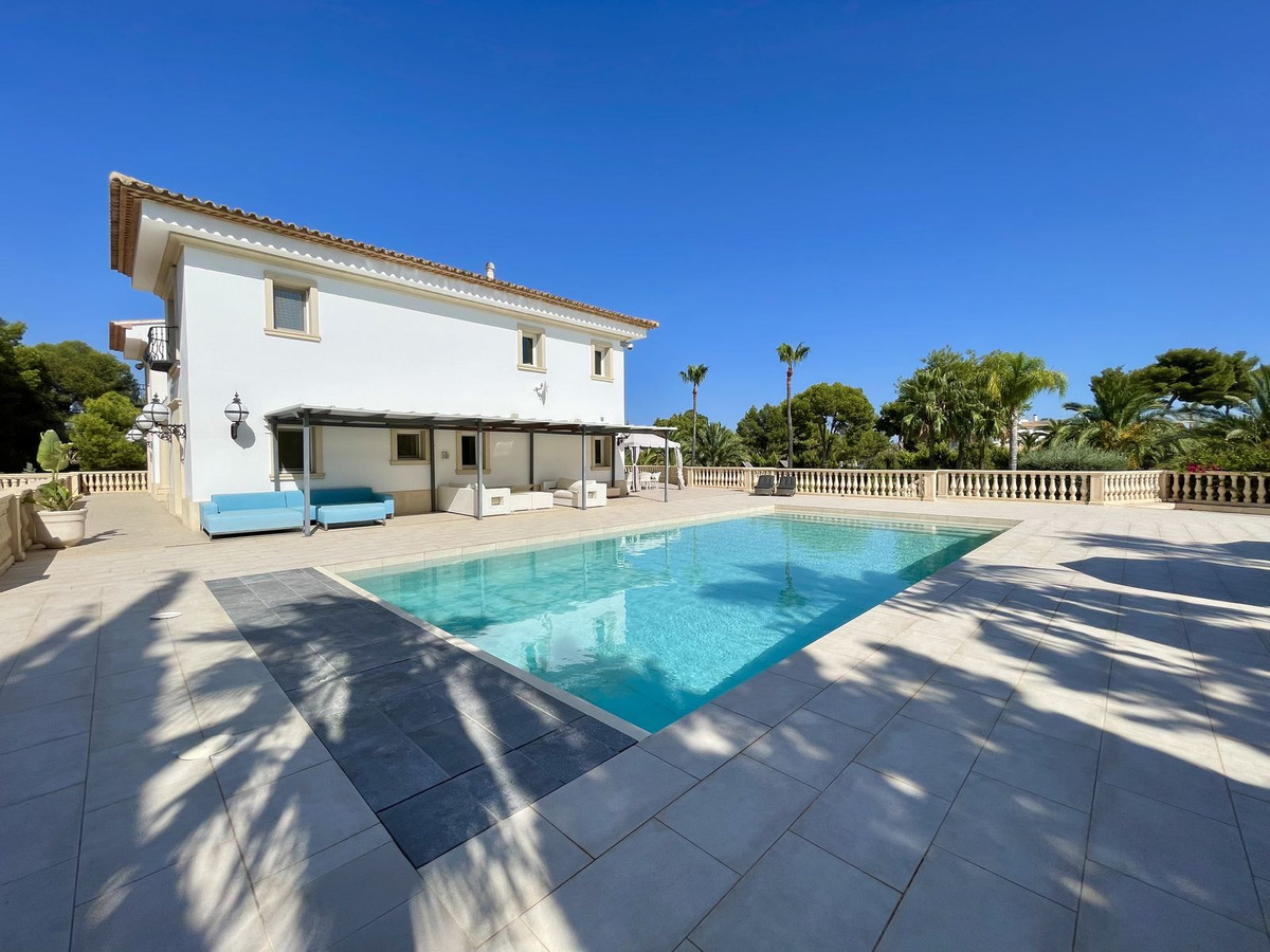 6 Bed Townhouse for sale in Alicante Costa Blanca, Alicante, Spain