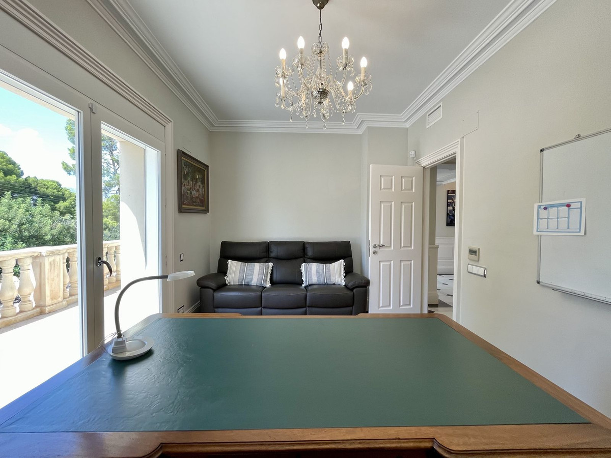 6 Bed Townhouse for sale in Alicante Costa Blanca, Alicante, Spain