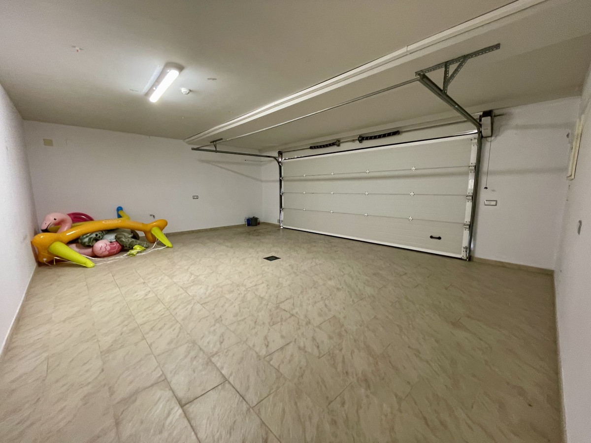 6 Bed Townhouse for sale in Alicante Costa Blanca, Alicante, Spain