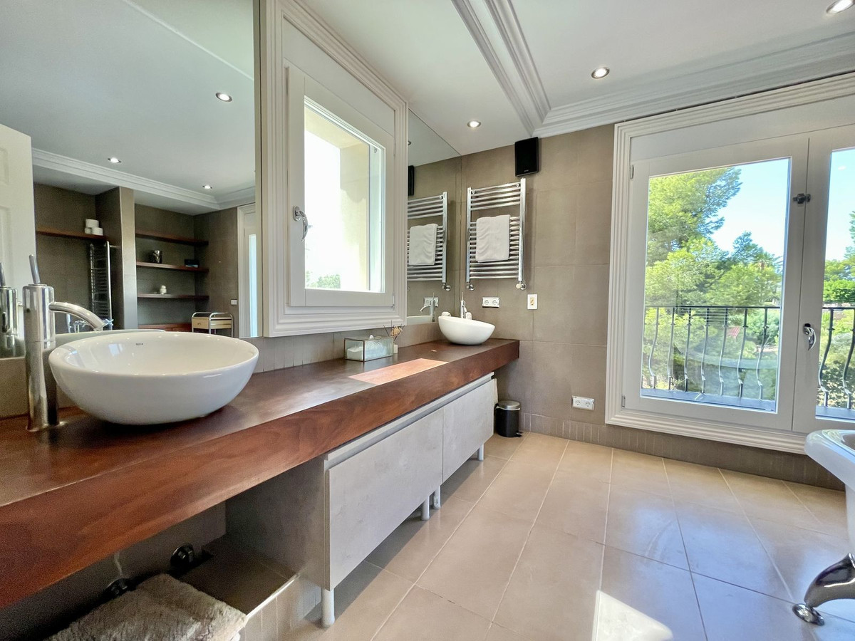 6 Bed Townhouse for sale in Alicante Costa Blanca, Alicante, Spain