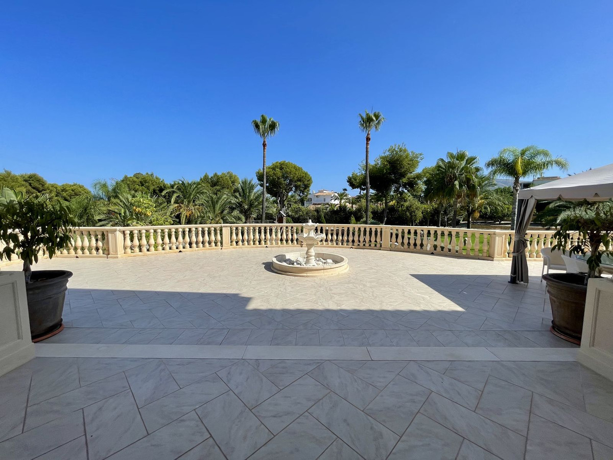 6 Bed Townhouse for sale in Alicante Costa Blanca, Alicante, Spain