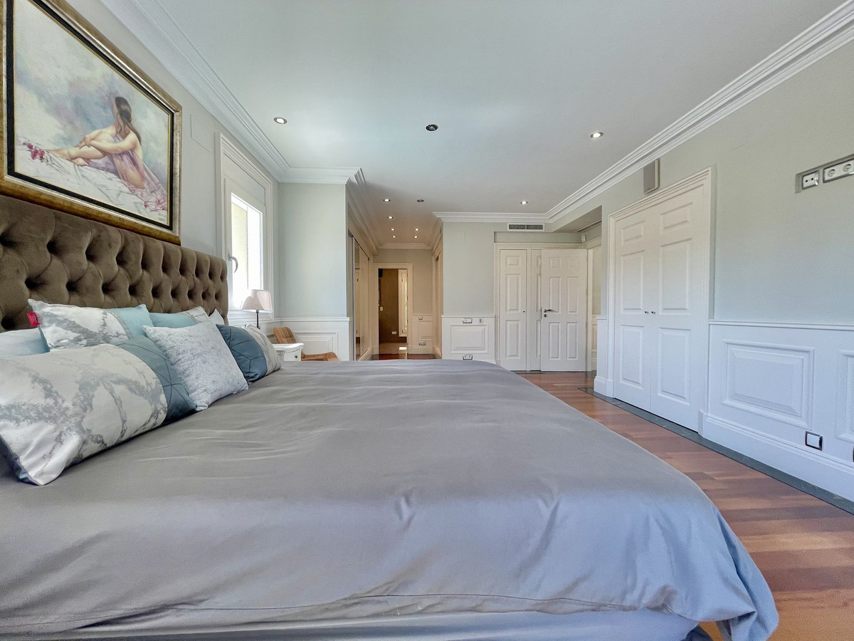 6 Bed Townhouse for sale in Alicante Costa Blanca, Alicante, Spain