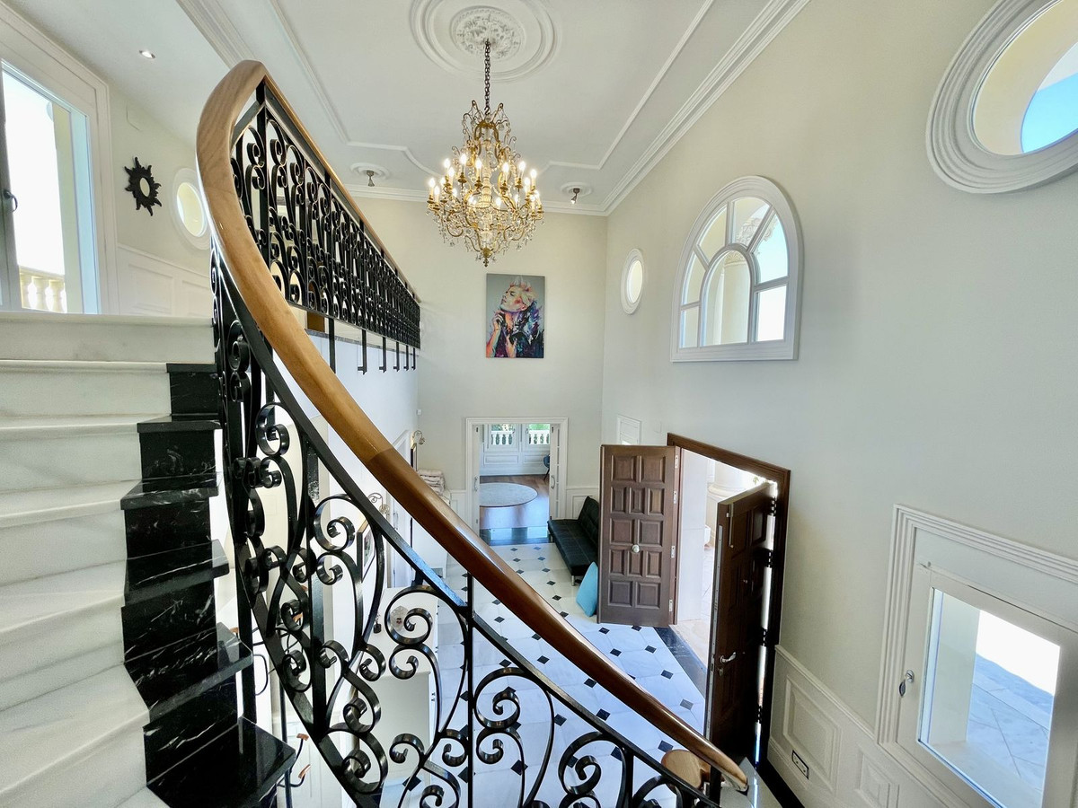 6 Bed Townhouse for sale in Alicante Costa Blanca, Alicante, Spain