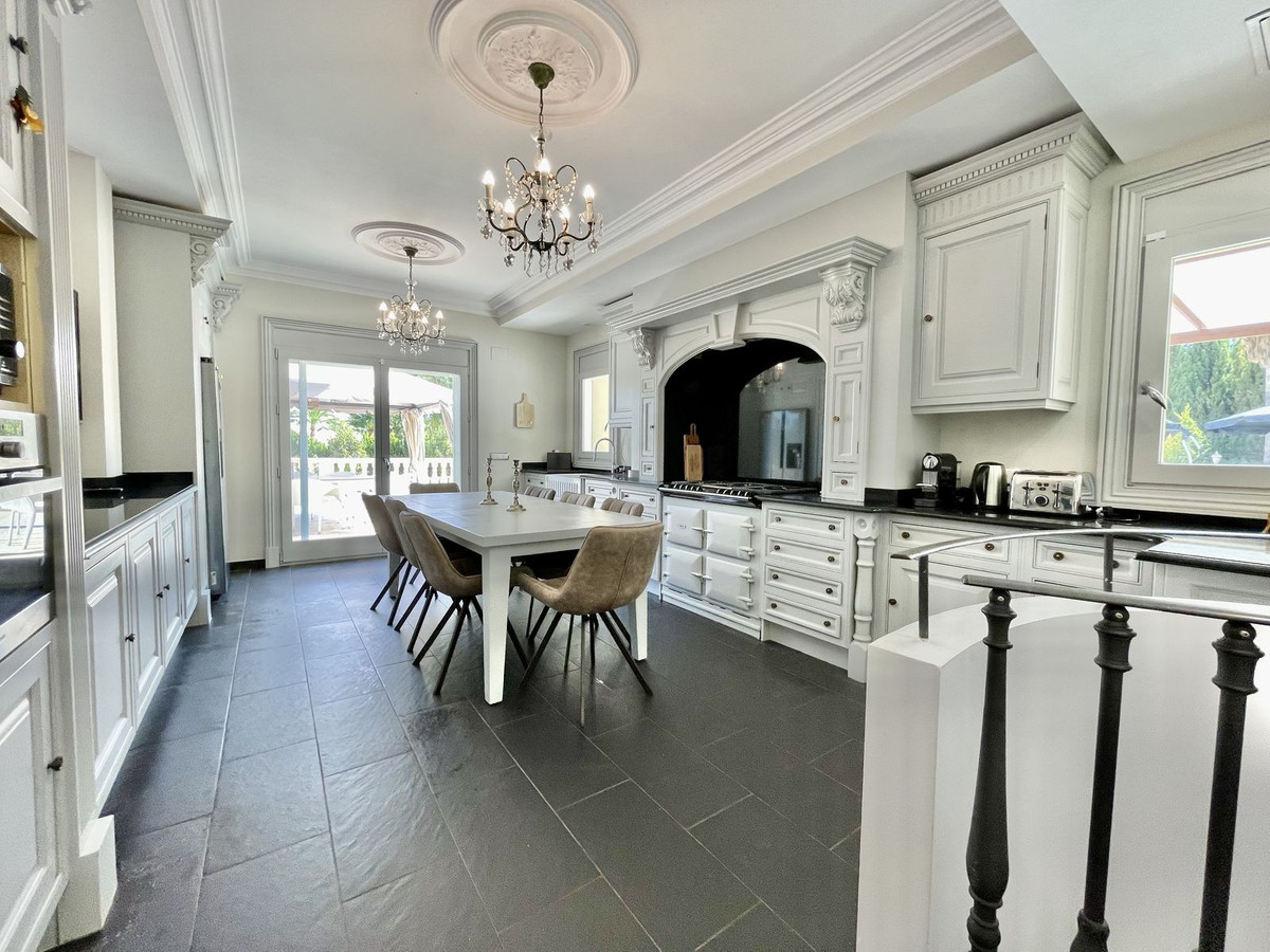 6 Bed Townhouse for sale in Alicante Costa Blanca, Alicante, Spain