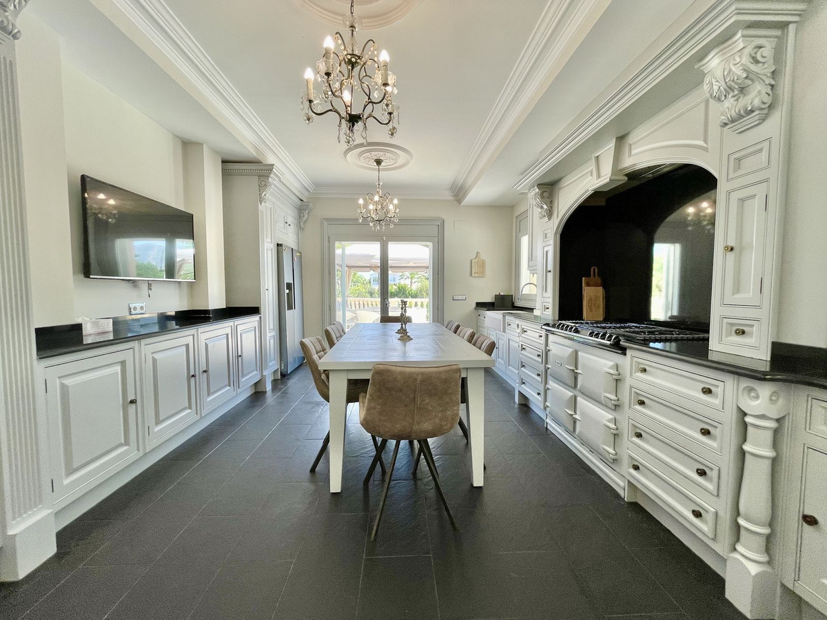 6 Bed Townhouse for sale in Alicante Costa Blanca, Alicante, Spain