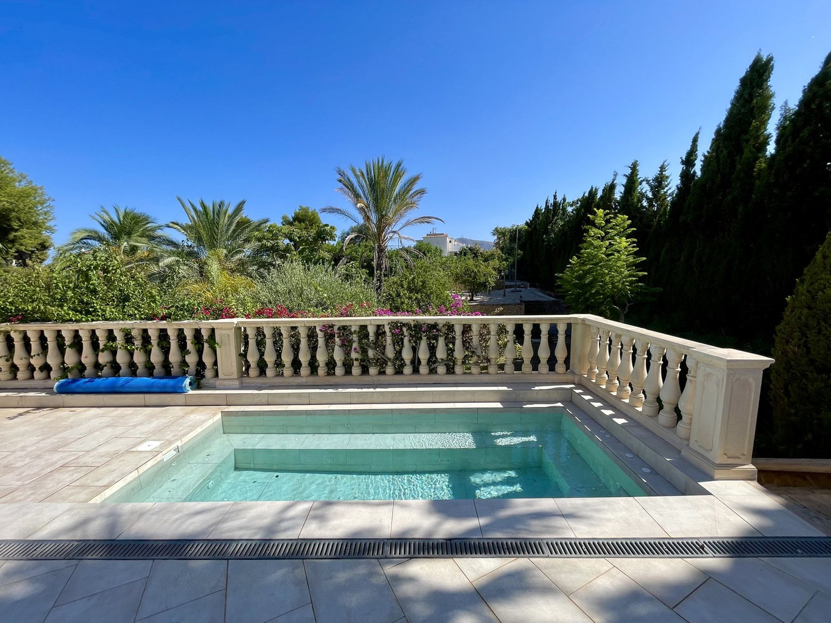 6 Bed Townhouse for sale in Alicante Costa Blanca, Alicante, Spain