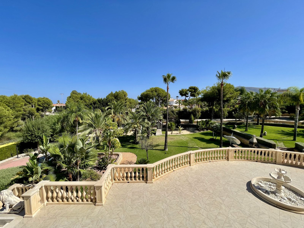 6 Bed Townhouse for sale in Alicante Costa Blanca, Alicante, Spain