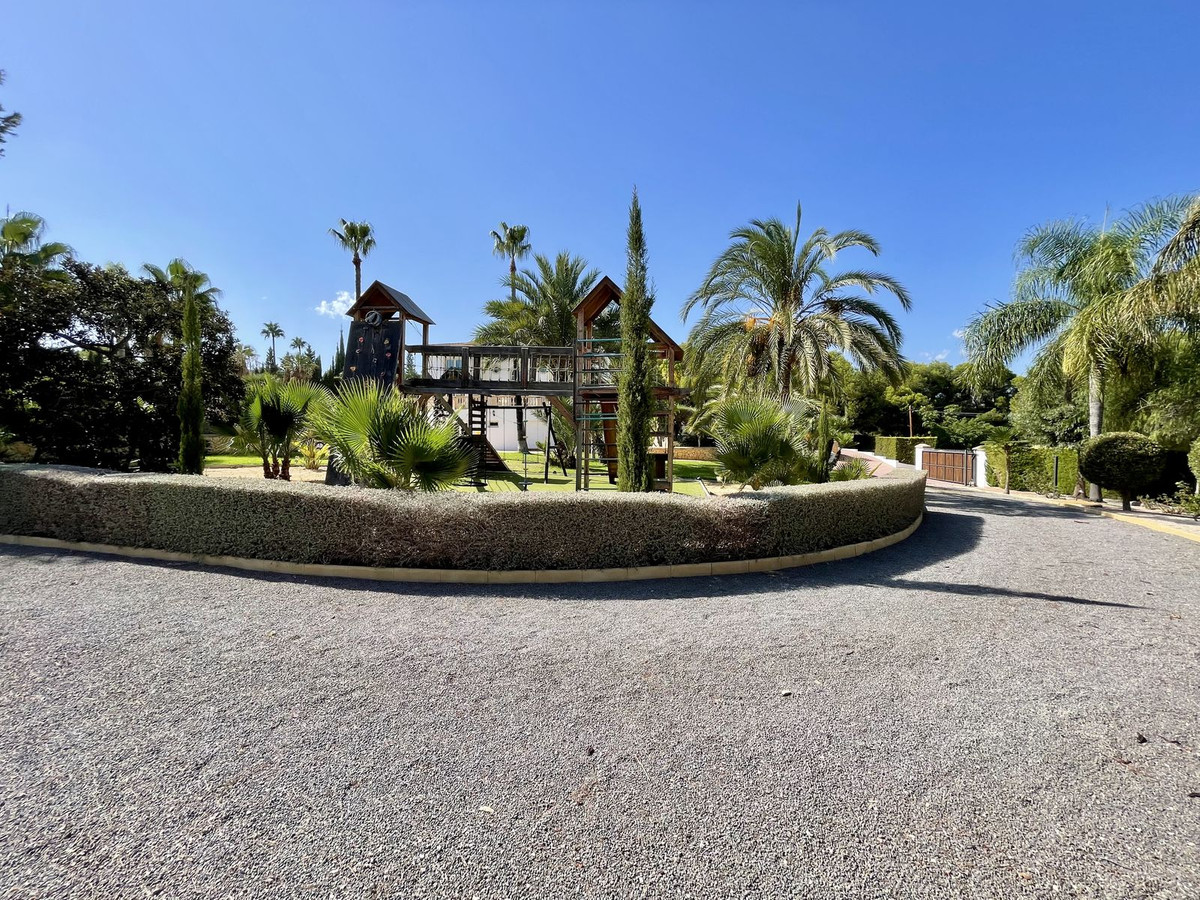6 Bed Townhouse for sale in Alicante Costa Blanca, Alicante, Spain