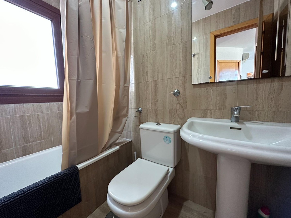 1 Bed Apartment for sale in Fuengirola Costa Del Sol, Málaga, Spain
