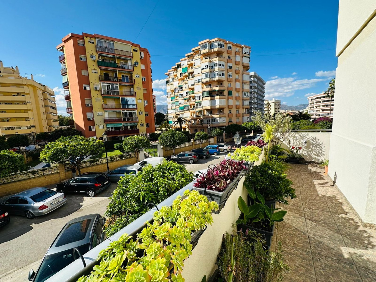 Se vende Apartamento Planta Media de 3 dormitorios en Costa Del Sol, Málaga, España