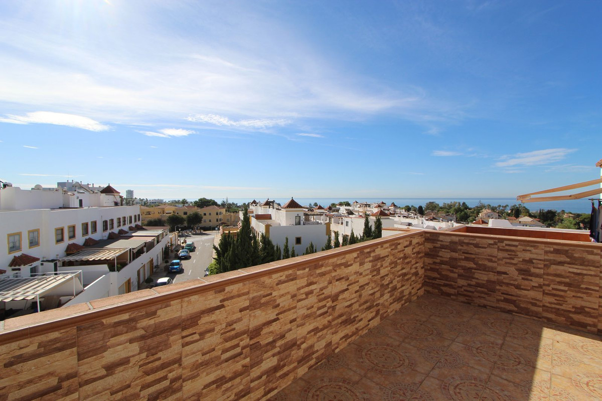 5 Bed Townhouse for sale in Marbella Costa Del Sol, Málaga, Spain