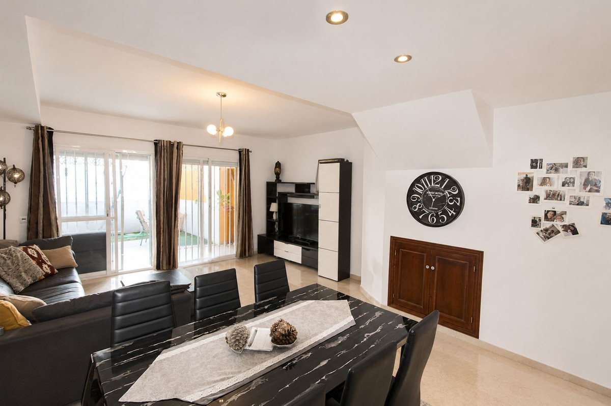 5 Bed Townhouse for sale in Marbella Costa Del Sol, Málaga, Spain