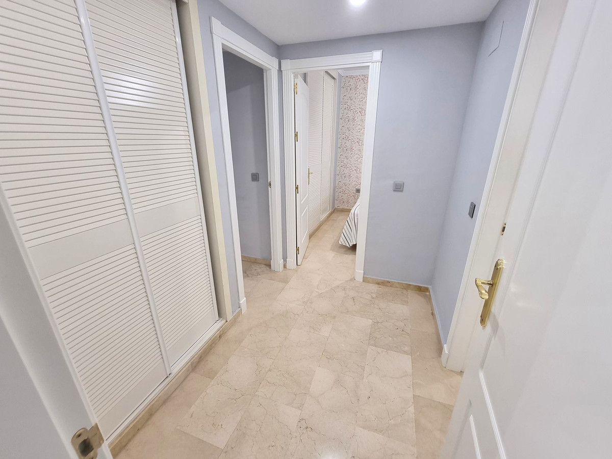 2 Bed Apartment for sale in Puerto Banús Costa Del Sol, Málaga, Spain