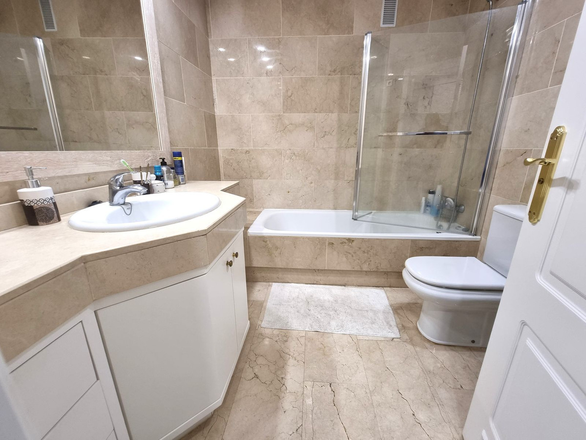 2 Bed Apartment for sale in Puerto Banús Costa Del Sol, Málaga, Spain
