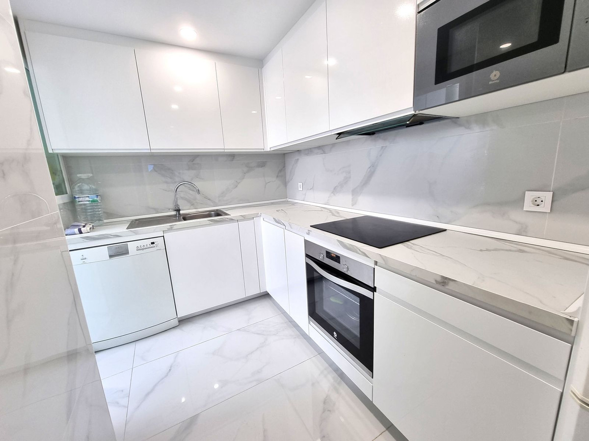 2 Bed Apartment for sale in Puerto Banús Costa Del Sol, Málaga, Spain