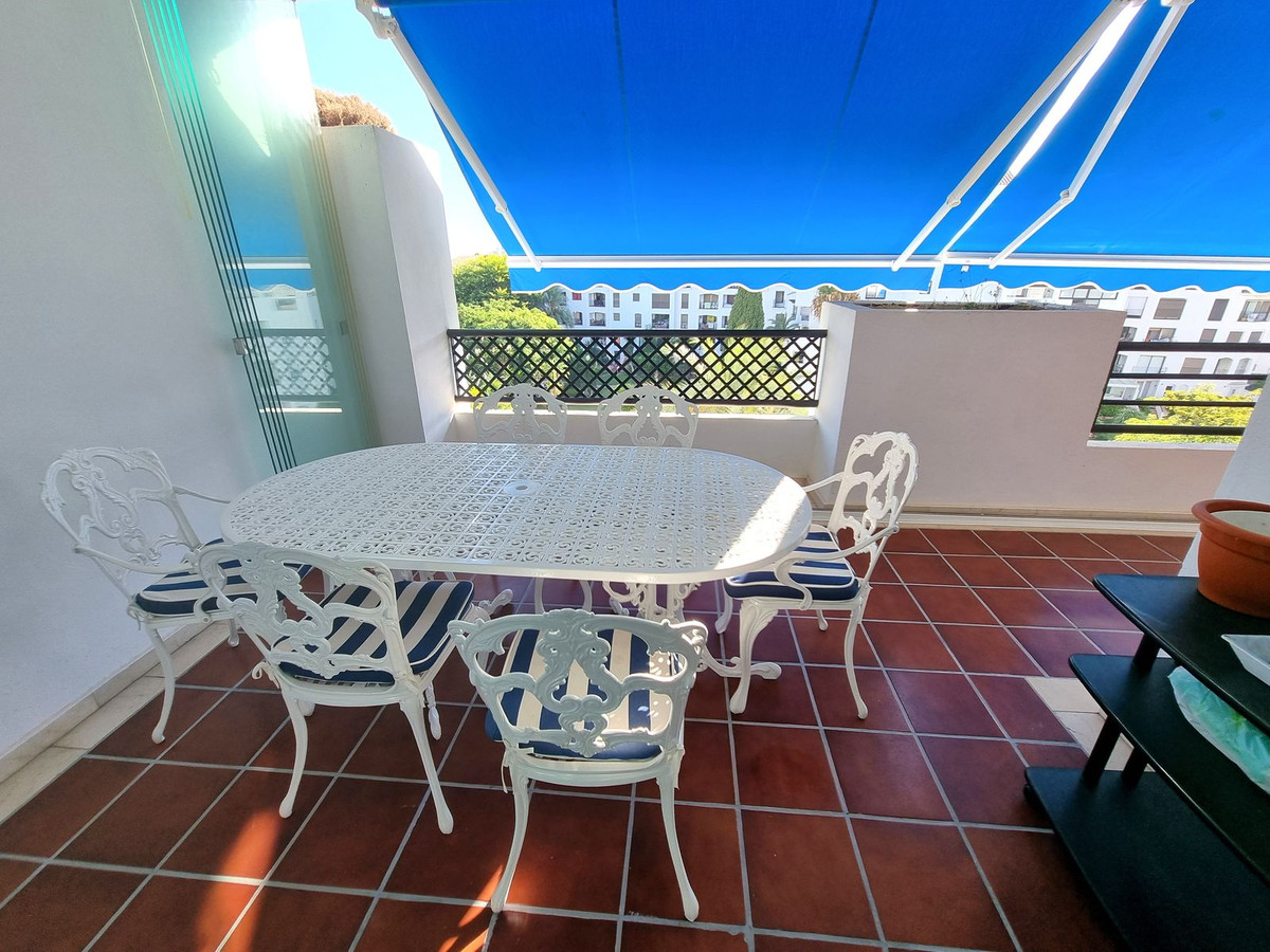2 Bed Apartment for sale in Puerto Banús Costa Del Sol, Málaga, Spain