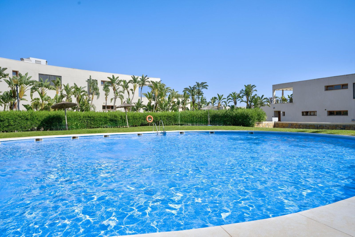 Se vende Apartamento Planta Media de 3 dormitorios en Costa Del Sol, Málaga, España