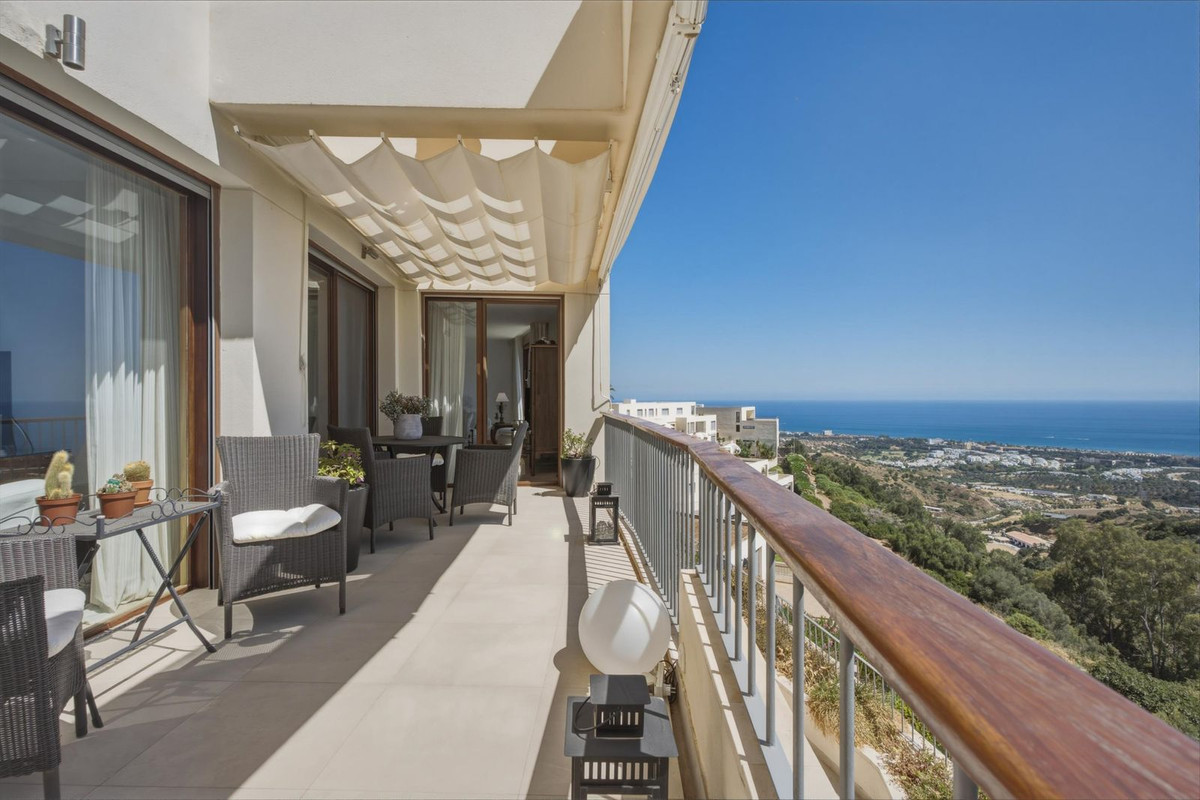Se vende Apartamento Planta Media de 3 dormitorios en Costa Del Sol, Málaga, España