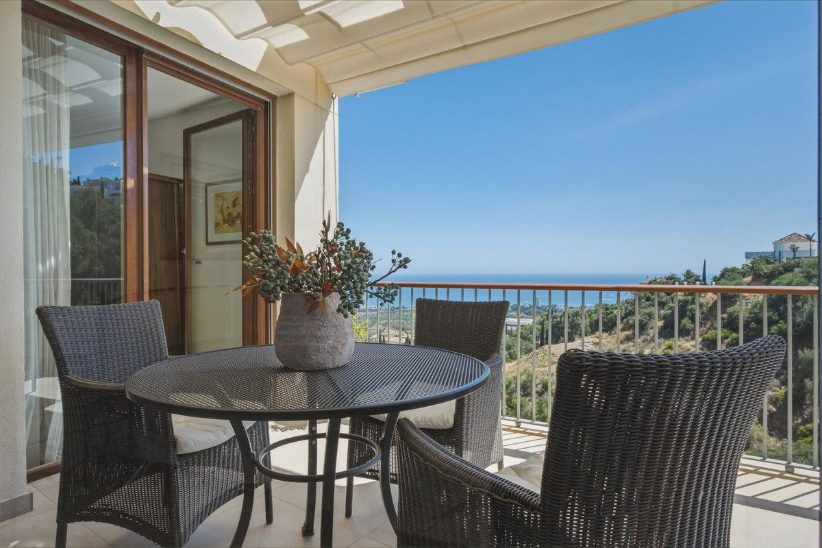 Se vende Apartamento Planta Media de 3 dormitorios en Costa Del Sol, Málaga, España