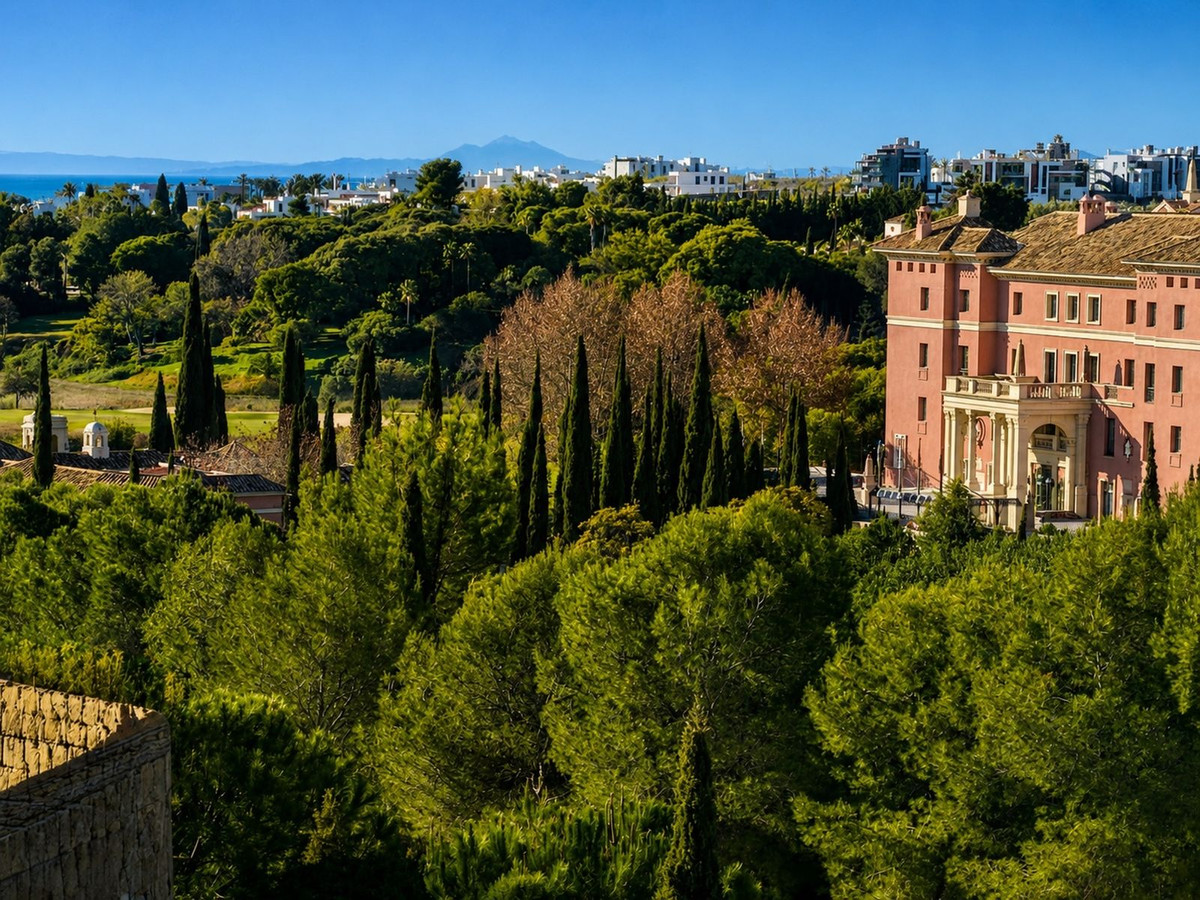 3 Bed Apartment for sale in Los Flamingos Costa Del Sol, Málaga, Spain