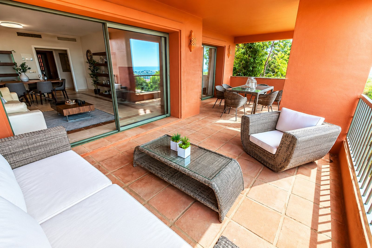 3 Bed Apartment for sale in Los Flamingos Costa Del Sol, Málaga, Spain