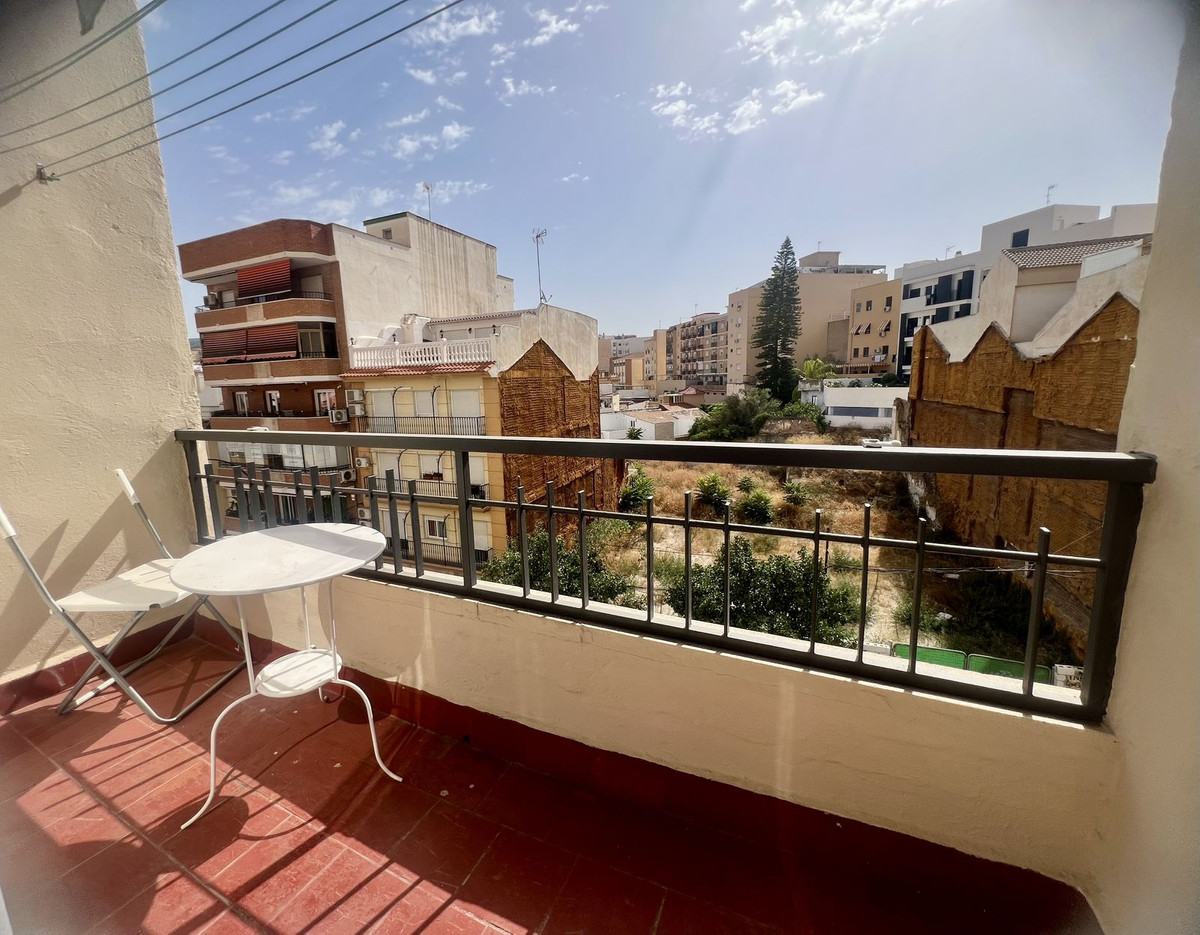 Se vende Apartamento Planta Media de 3 dormitorios en Costa Del Sol, Málaga, España