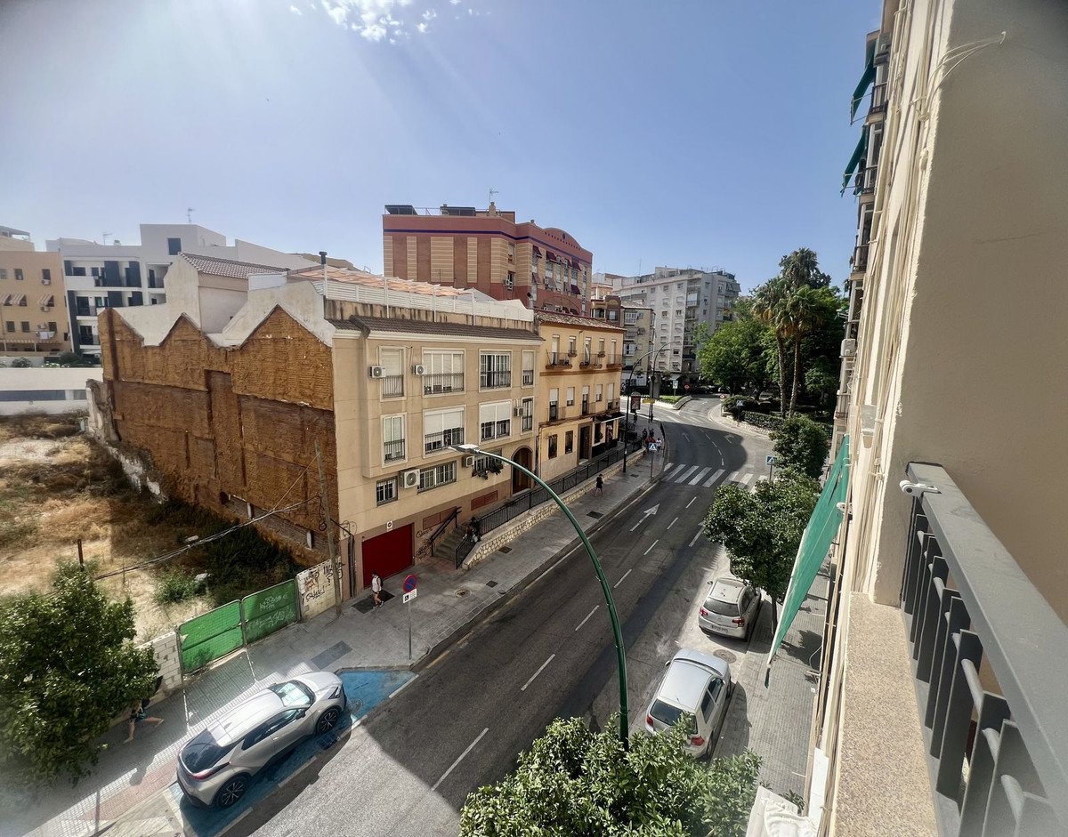 Se vende Apartamento Planta Media de 3 dormitorios en Costa Del Sol, Málaga, España