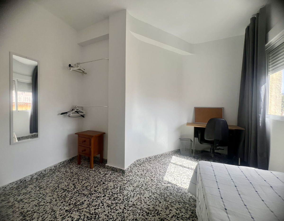 Se vende Apartamento Planta Media de 3 dormitorios en Costa Del Sol, Málaga, España