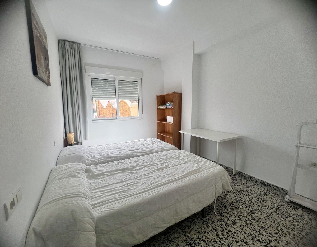Se vende Apartamento Planta Media de 3 dormitorios en Costa Del Sol, Málaga, España