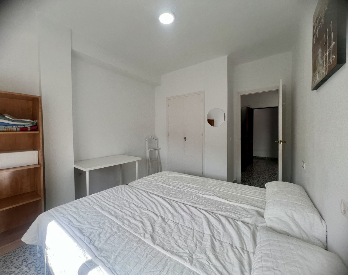 Se vende Apartamento Planta Media de 3 dormitorios en Costa Del Sol, Málaga, España