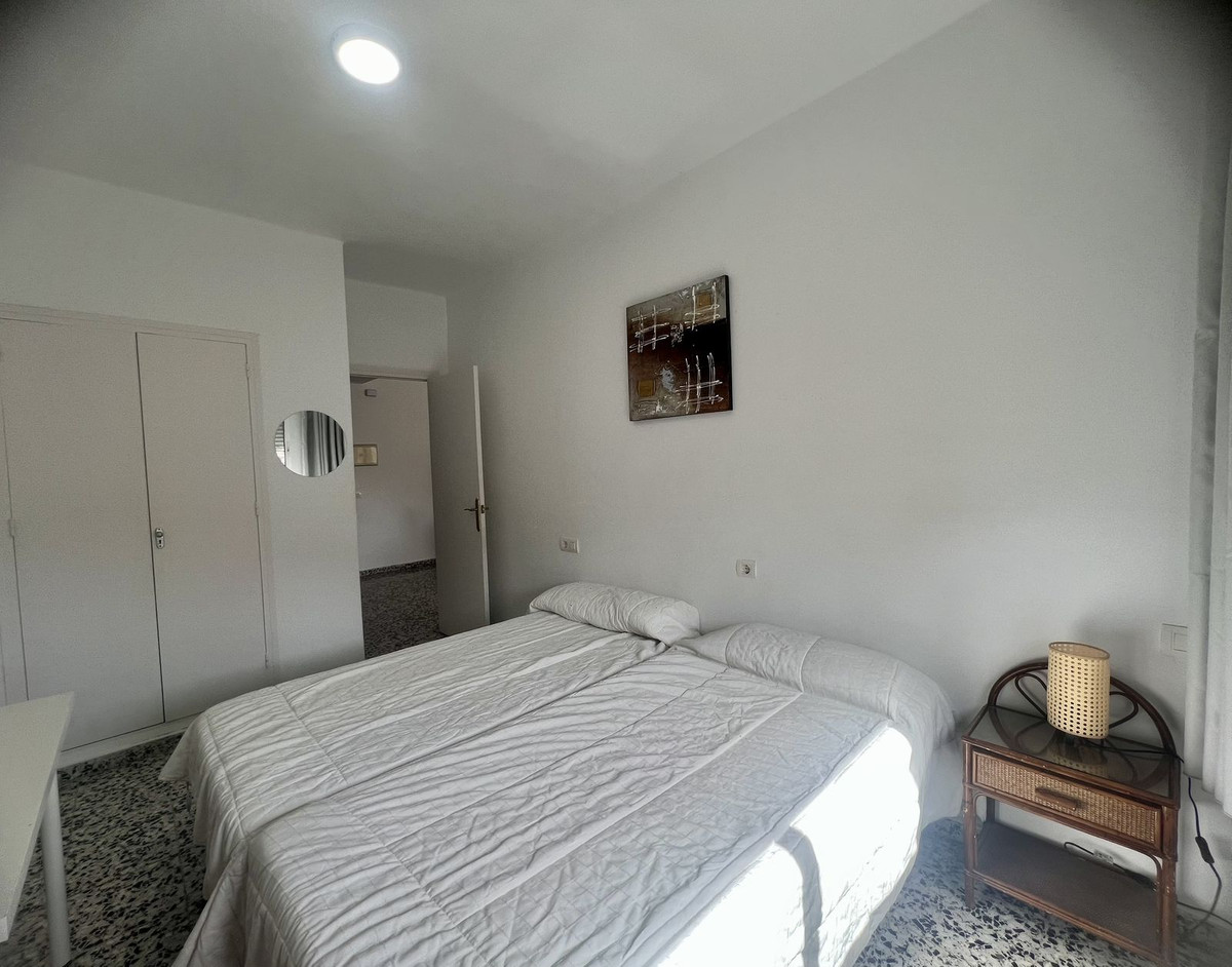 Se vende Apartamento Planta Media de 3 dormitorios en Costa Del Sol, Málaga, España