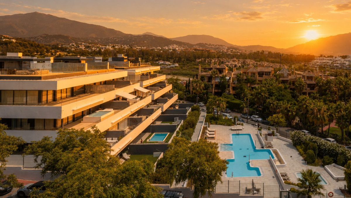 3 Bed Apartment for sale in Estepona Costa Del Sol, Málaga, Spain