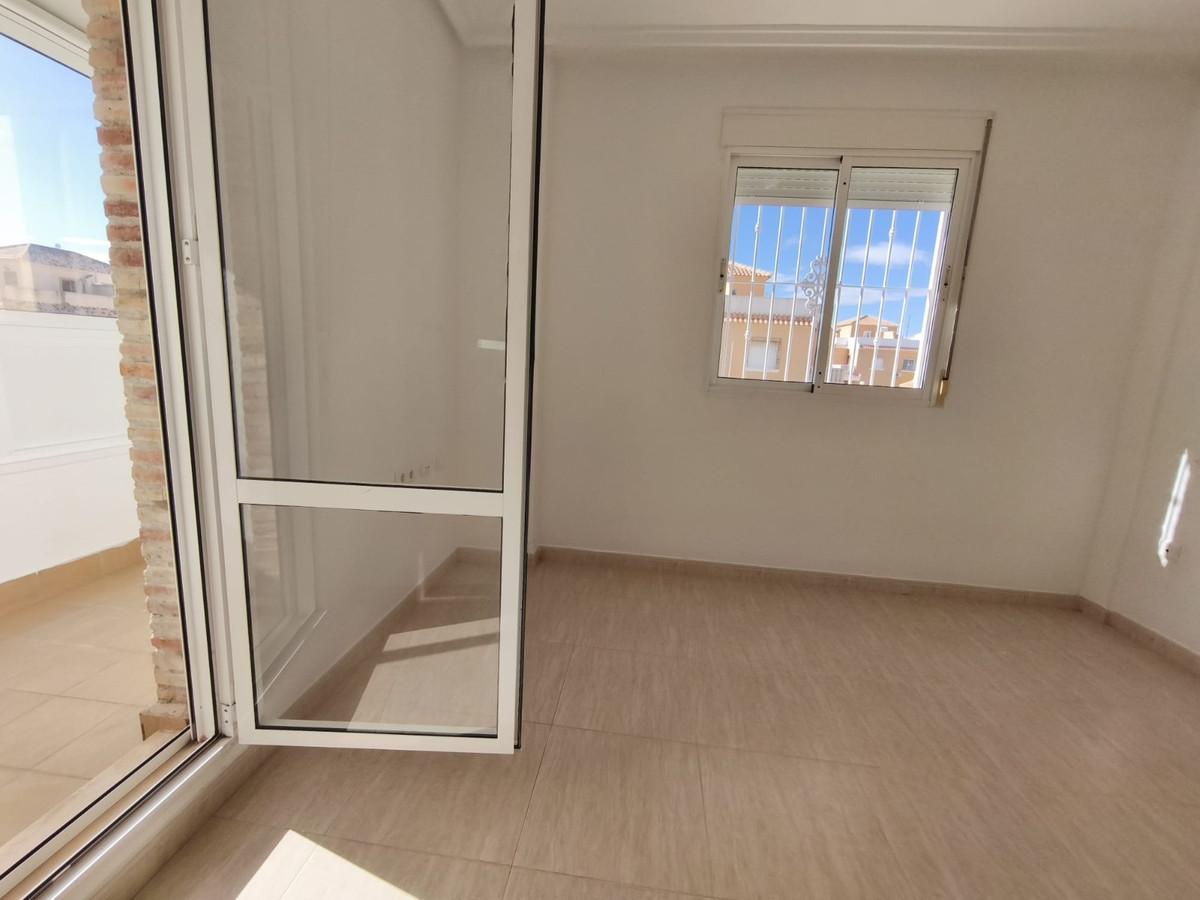 Se vende Villa - Chalet de 3 dormitorios en Costa Blanca, Alicante, España