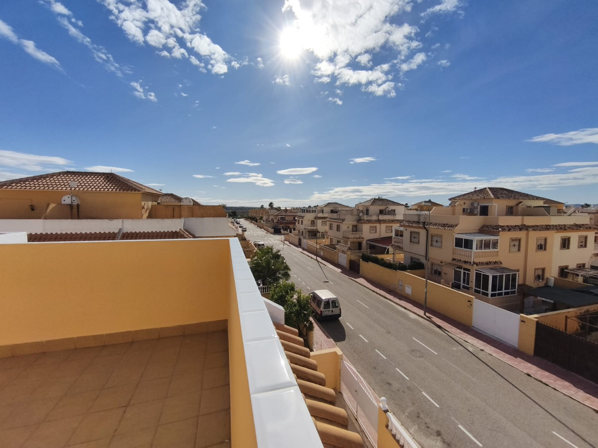 Se vende Villa - Chalet de 3 dormitorios en Costa Blanca, Alicante, España