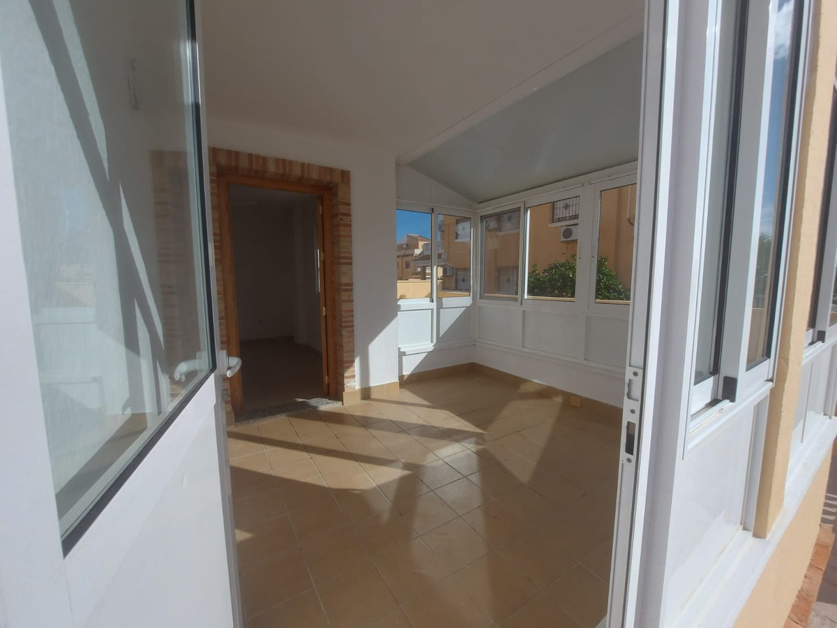 Se vende Villa - Chalet de 3 dormitorios en Costa Blanca, Alicante, España