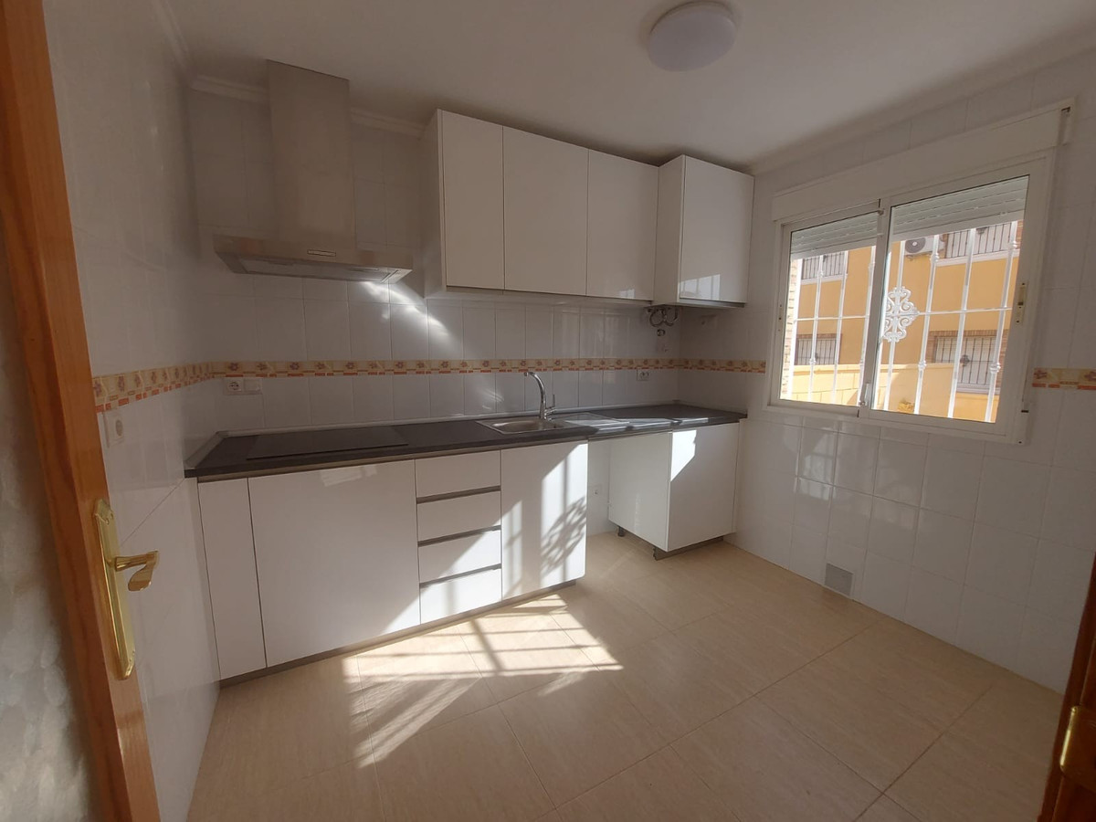 Se vende Villa - Chalet de 3 dormitorios en Costa Blanca, Alicante, España