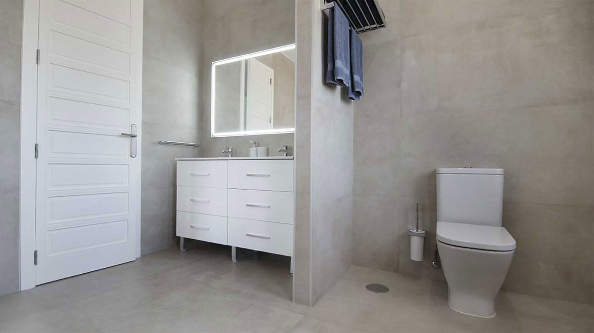 Se vende Villa - Chalet de 4 dormitorios en Costa Calida, Murcia, España