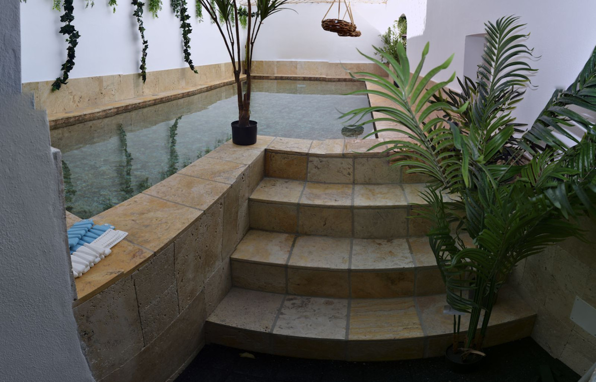 4 Bed Townhouse for sale in Estepona Costa Del Sol, Málaga, Spain