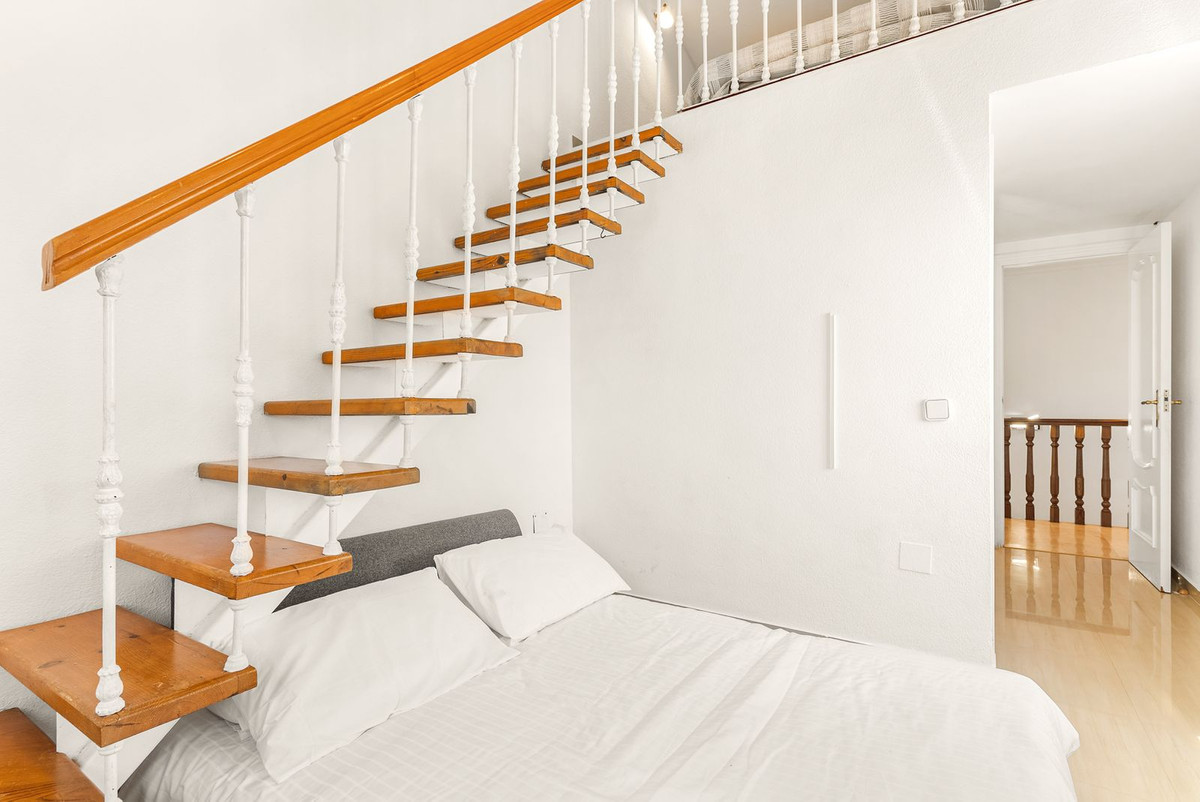 5 Bed Townhouse for sale in Calahonda Costa Del Sol, Málaga, Spain