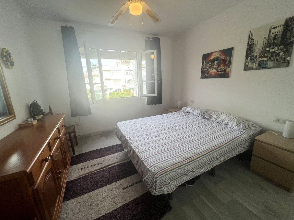 2 Bed Apartment for sale in El Paraiso Costa Del Sol, Málaga, Spain