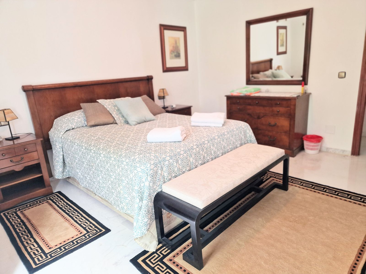 4 Bed Apartment for sale in La Carihuela Costa Del Sol, Málaga, Spain