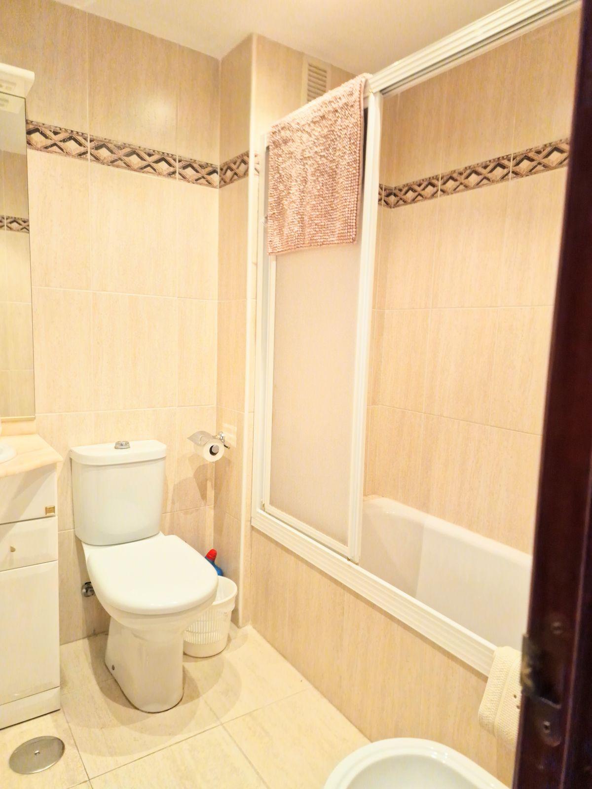 4 Bed Apartment for sale in La Carihuela Costa Del Sol, Málaga, Spain